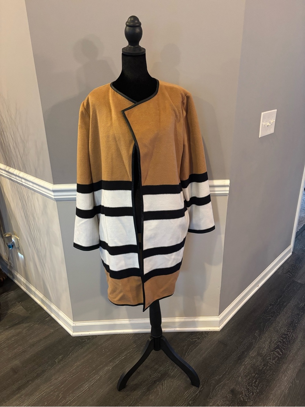 The Limited Size 14 Camel Black Ivory Colorblock Long Cardigan Jacket